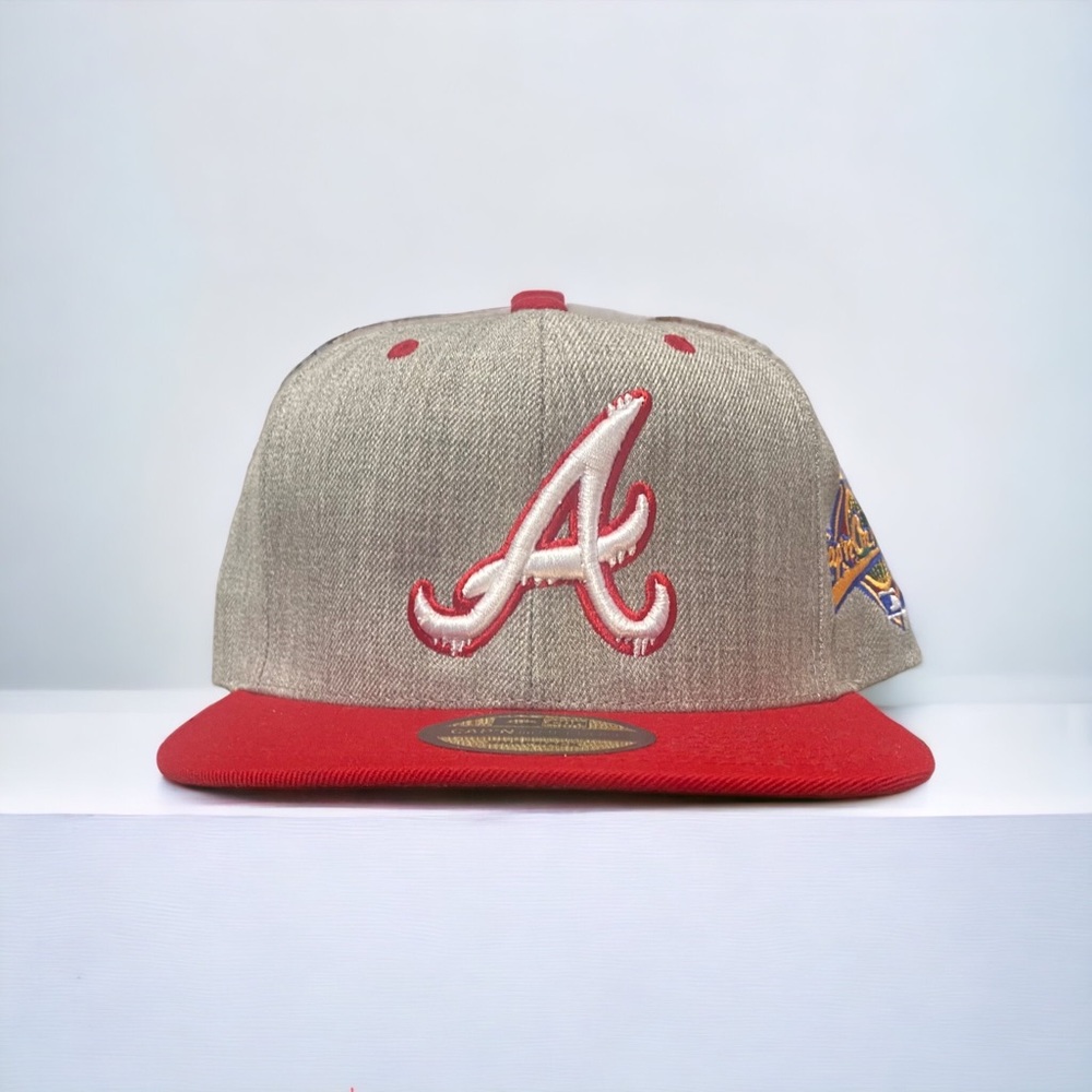 NEW Atlanta Braves 2 Tone Capn On Melrose SnapBack Hat Gray Red Adjustable Cap